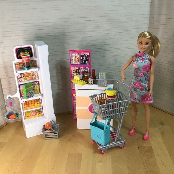 Barbie Doll and Grocery Playset - Picture 1 of 10